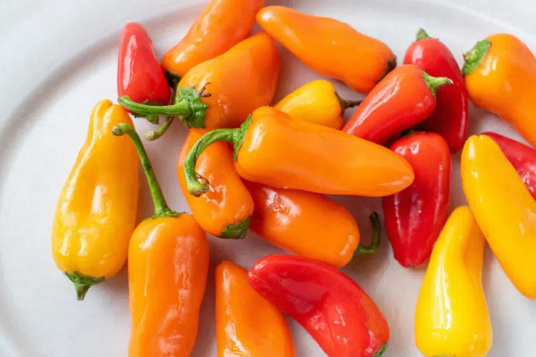 Banana Peppers vs. Pepperoncini: How Are They Different?