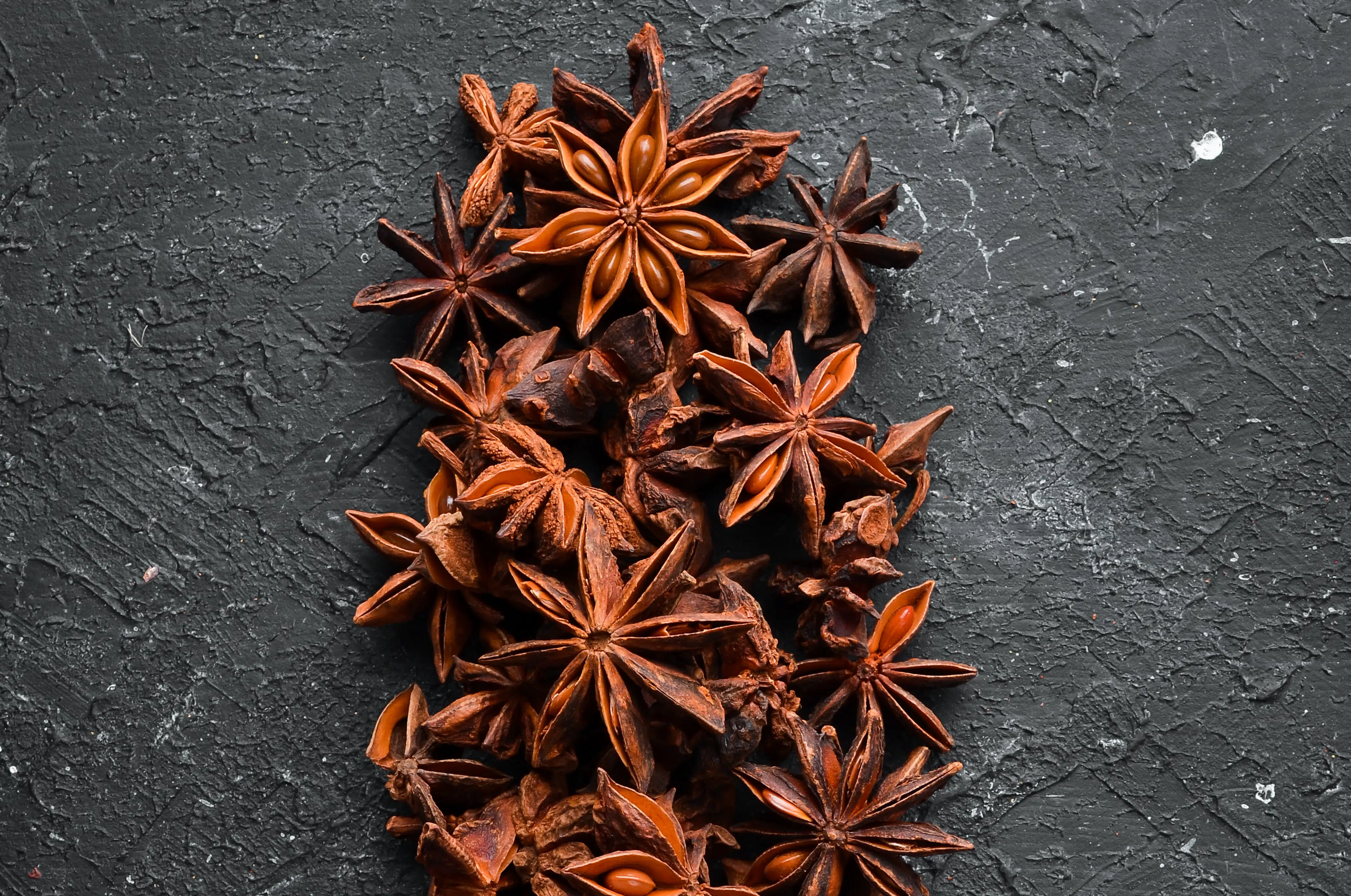 6 Best Star Anise Substitutes For Easy Ingredient Swapping