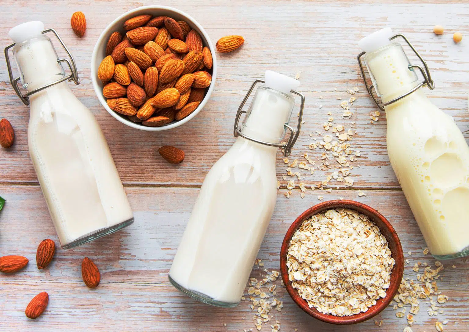 Coconut Milk vs. Almond Milk vs. Oat Milk What's The Difference?