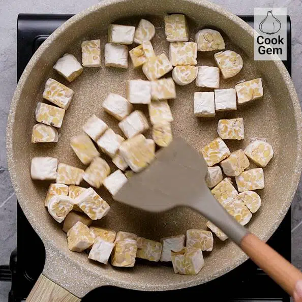 Easy Low FODMAP Stir Fry Sauce