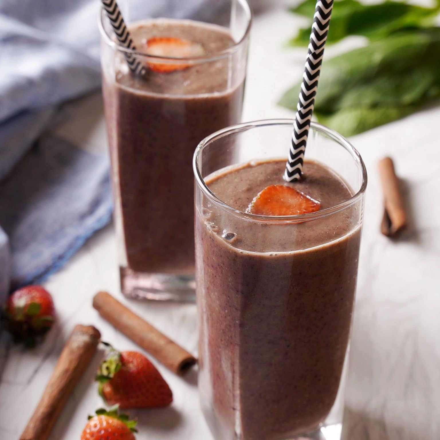 Delicious Low Glycemic Index Berry Blast Smoothie