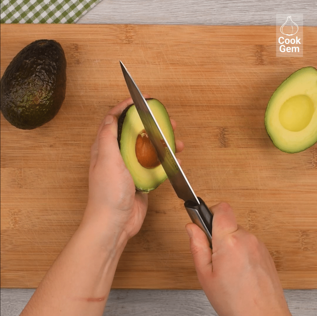 Simple Low FODMAP Guacamole