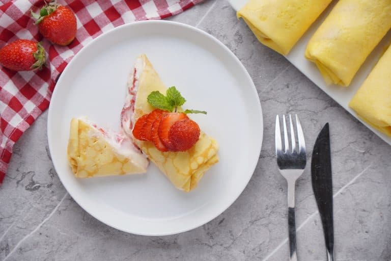 Sweet & Juicy Strawberry Crepes