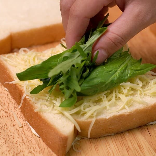 Easy Brioche Grilled Cheese