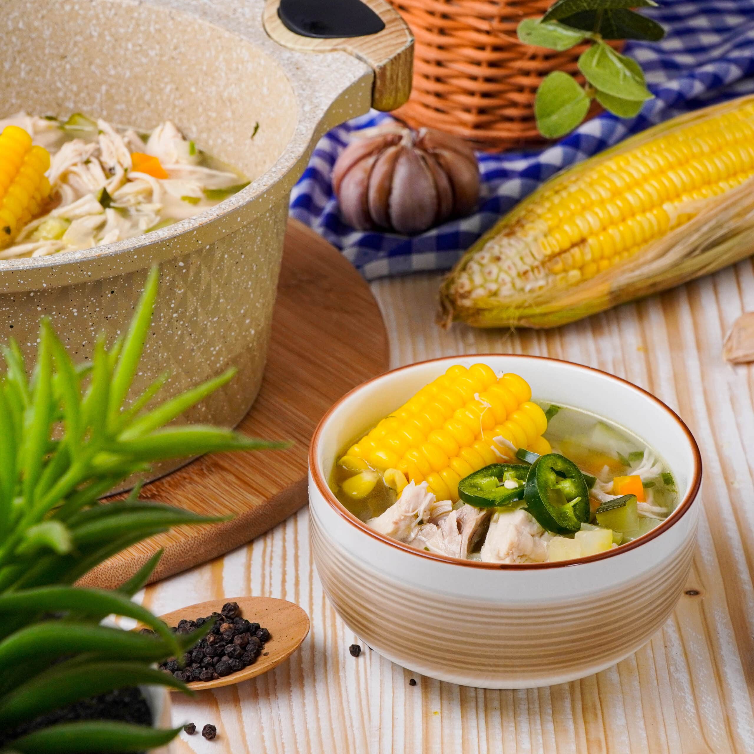 Simple Caldo De Pollo