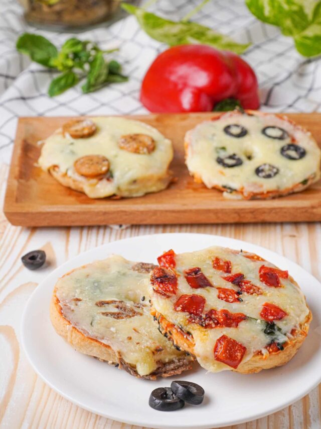 Easy Pizza Bagel Recipe Story