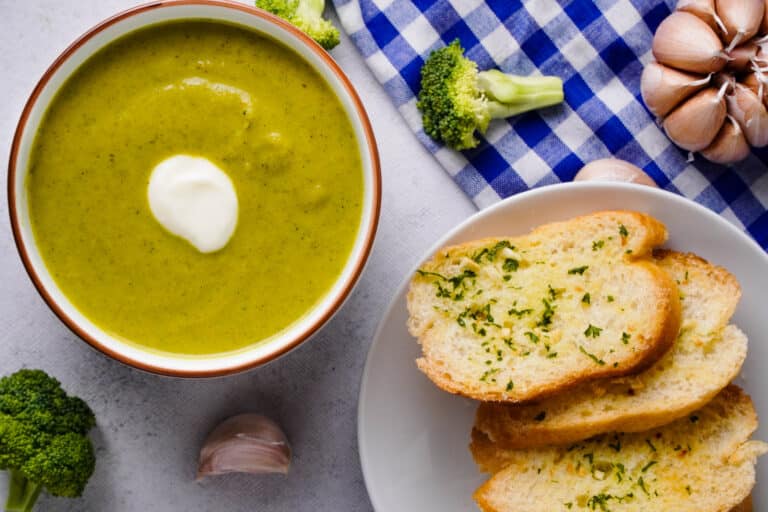 Creamy Curried Broccoli Soup