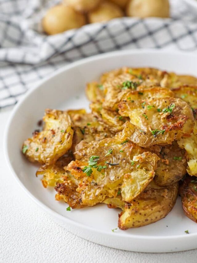 Crispy Garlic Butter Smashed Potatoes Recipe Story